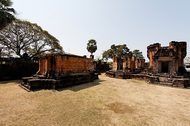 04-Prasat Sa Kamphaeng Yai-007